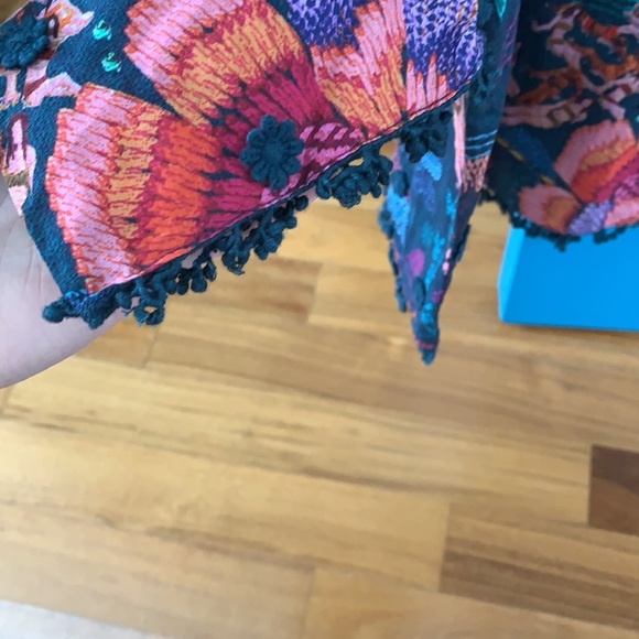 Farm Rio brand blouse - Picture 3 of 10